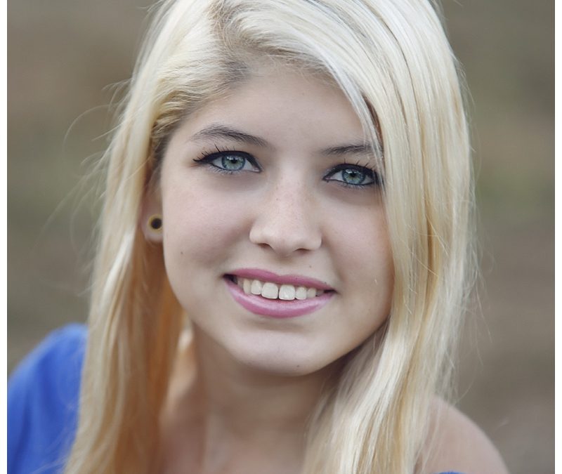 High School Senior Portrait Photographer- Kelli