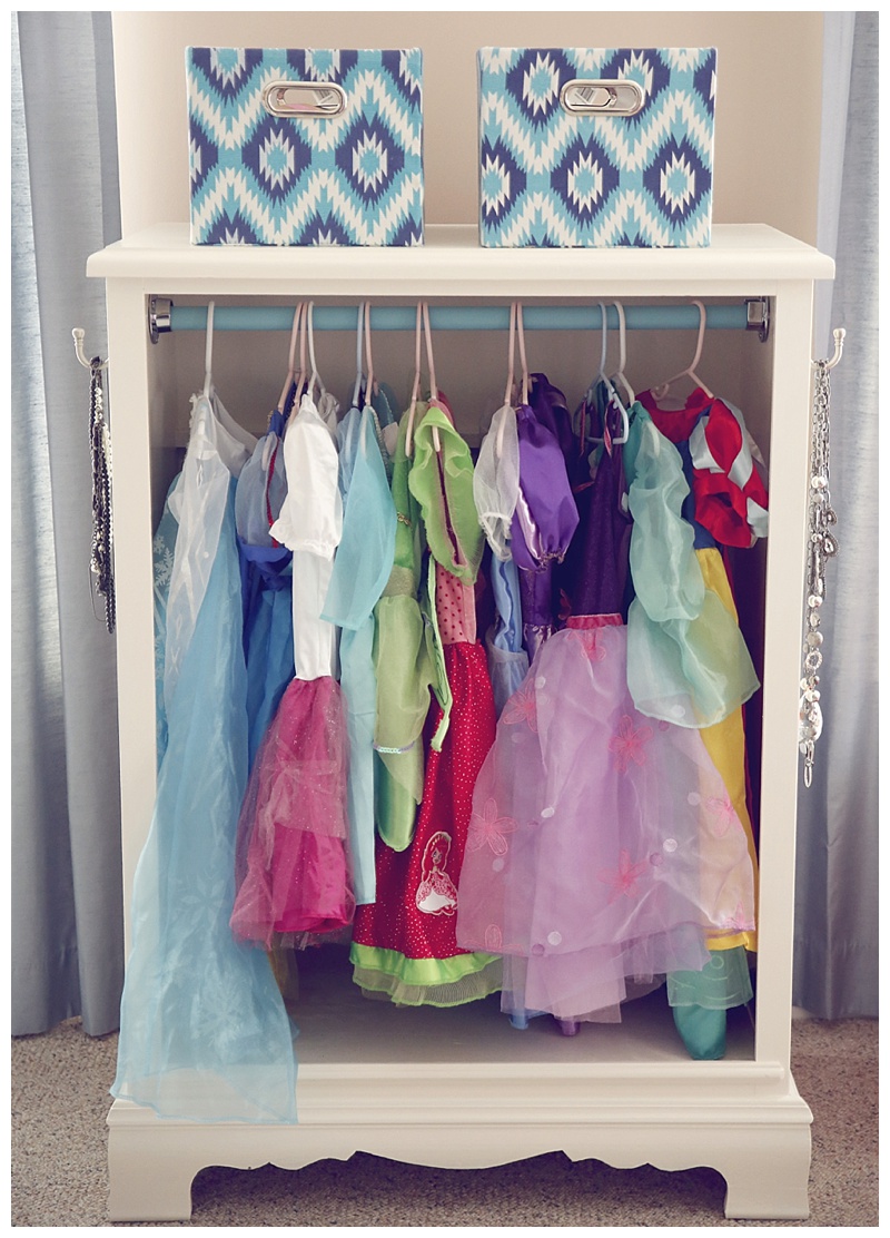 Dress up Storage