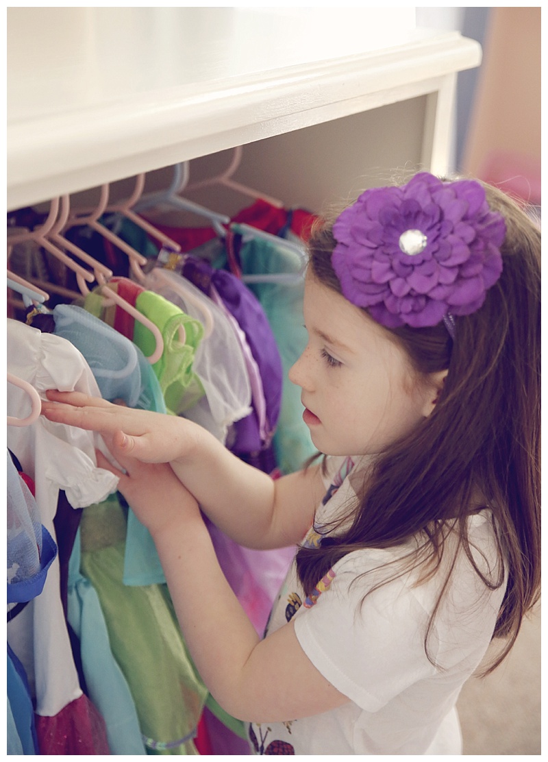 Dress up Storage